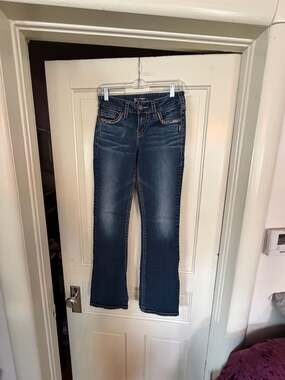 Silver Jeans Co. Suki Mid Rise Curvy Fit Bootcut Jeans